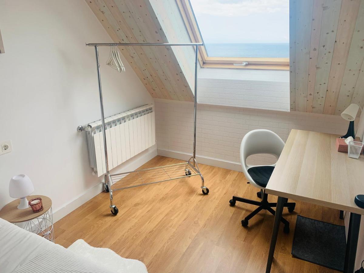 Apartamentos Lamarosa -Atico ,Vistas Al Mar Cantabrico Parking Burela Luaran gambar